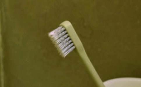 电动牙刷推销广告词文案