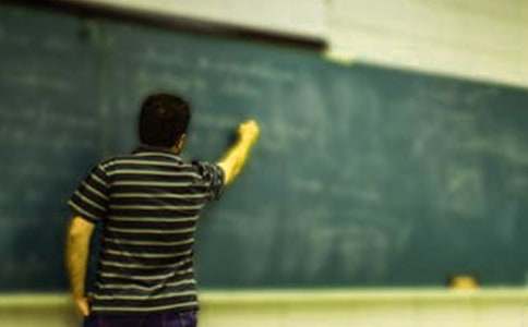 关于班主任的个人述职报告模板集锦8篇