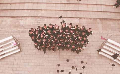 简短唯美毕业祝福语40句精选