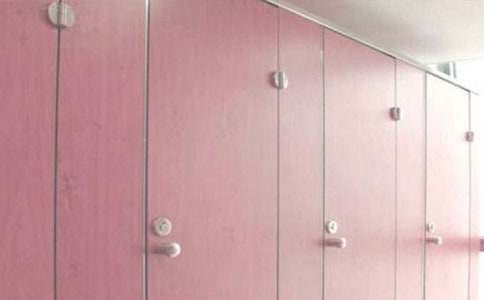 提醒冲厕所的标语