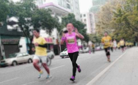 致长跑运动员广播稿（精选16篇）
