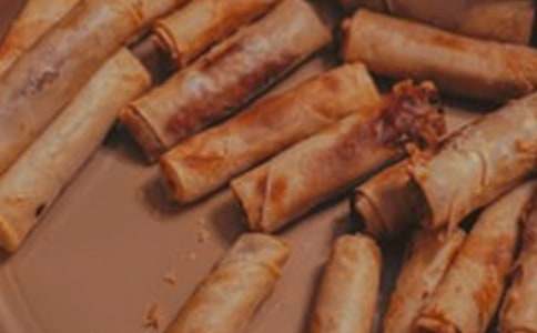 大班《炸春卷》优秀教案