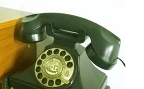 大班语言教案：重要电话