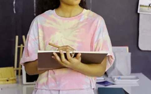 《暗店街》读后感