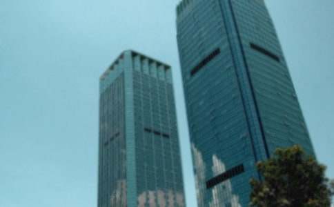 房地产销售员的个人述职报告