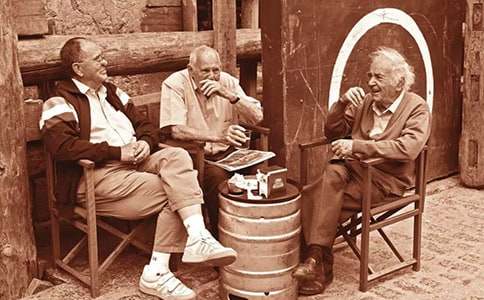 《扮老公公》的中班儿歌教案