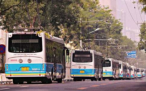 (通用)公交车风波作文13篇