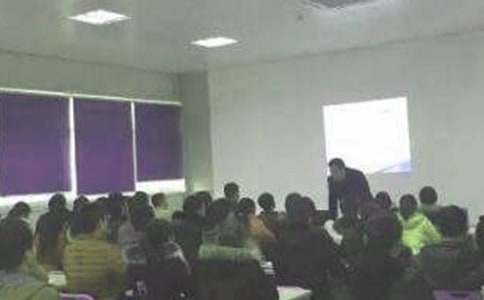 有关竞聘委员演讲稿3篇