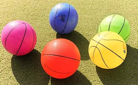 小班泥工活动教案：圆圆的皮球（精选10篇）