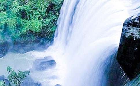 黄果树瀑布导游词合集15篇