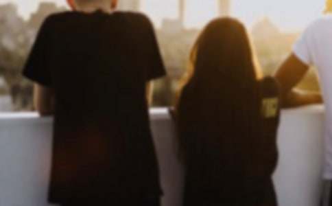 新时代青年放飞青春梦想作文