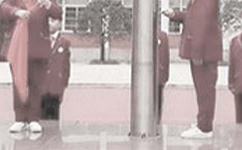 有关小学升国旗演讲稿四篇