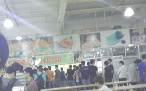 食堂年度工作总结[实用]