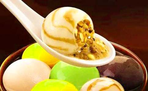 脱棉衣的“汤圆”作文