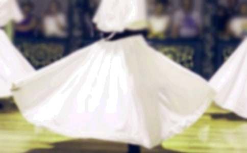 大班教案：跳舞的树叶娃娃