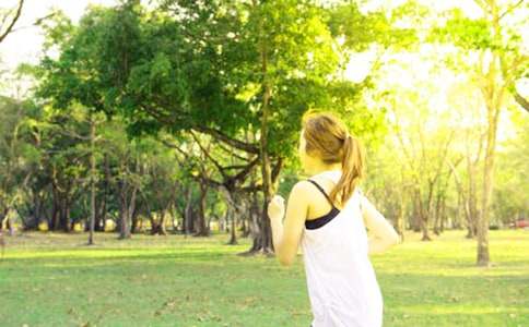 致百米运动员广播稿合集15篇