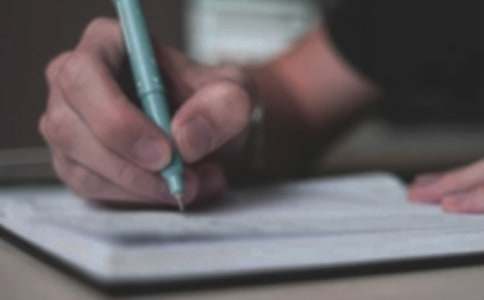 【实用】小鸡写作文锦集六篇