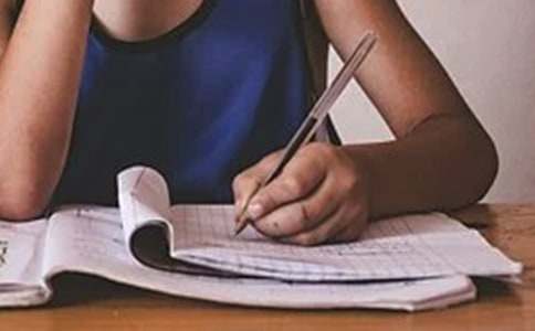 我变成了一只鸡作文（精选39篇）